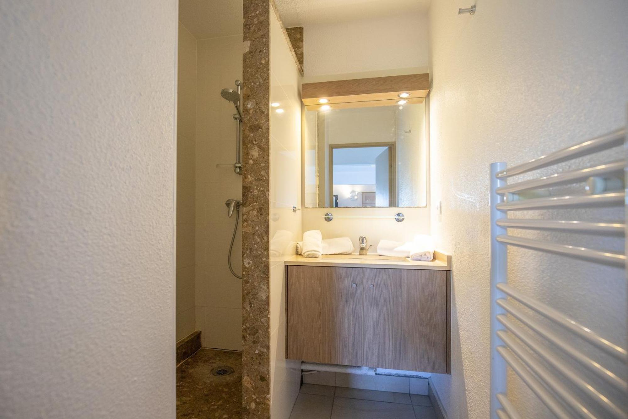 Vvf Residence אנגלה מראה חיצוני תמונה